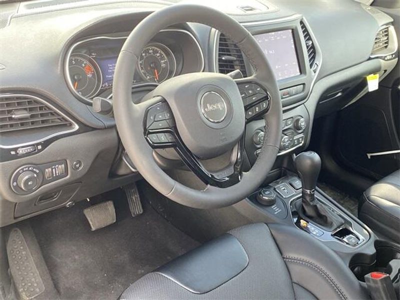 New 2023 Jeep Cherokee Altitude Lux 4x4Image 15