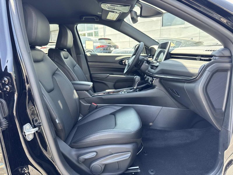 New 2026 Jeep Compass Latitude Altitude 4x4
