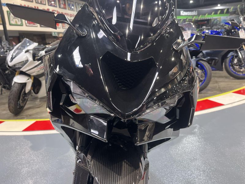 Used 2024 Kawasaki NINJA ZX-6R Image 19