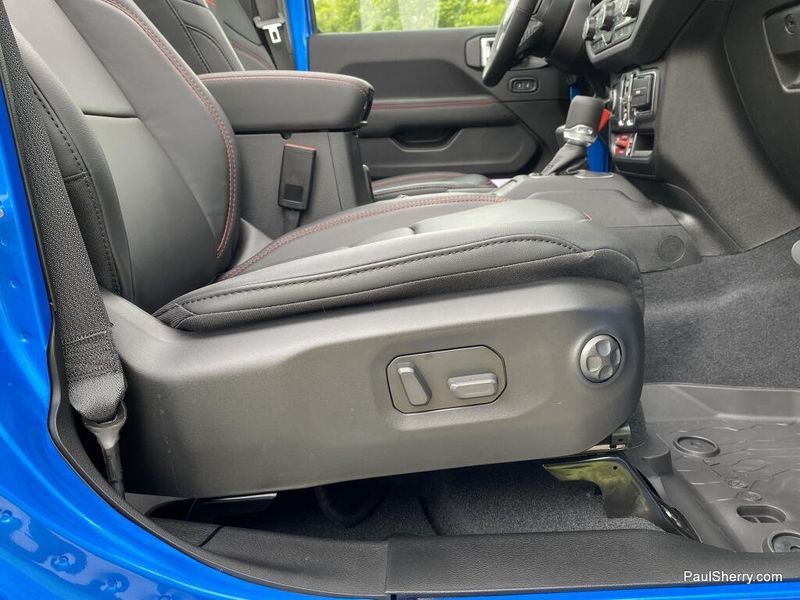 New 2026 Jeep Wrangler 4-door Rubicon X