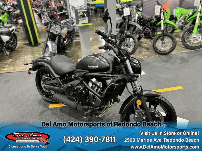 2024 Kawasaki EN650CRFNL-BK1  in a METALLIC FLAT SPARK BLACK exterior color. Del Amo Motorsports of Redondo Beach (424) 304-1660 delamomotorsports.com 