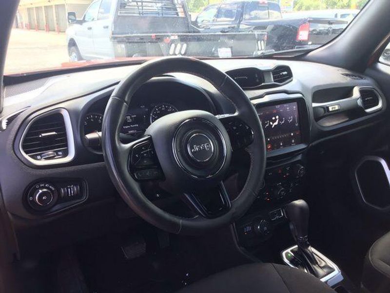 Used 2021 Jeep Renegade LatitudeImage 9