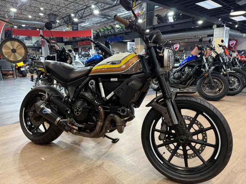 Used 2018 Ducati SCRAMBLER FULL THROTTLE Image 1