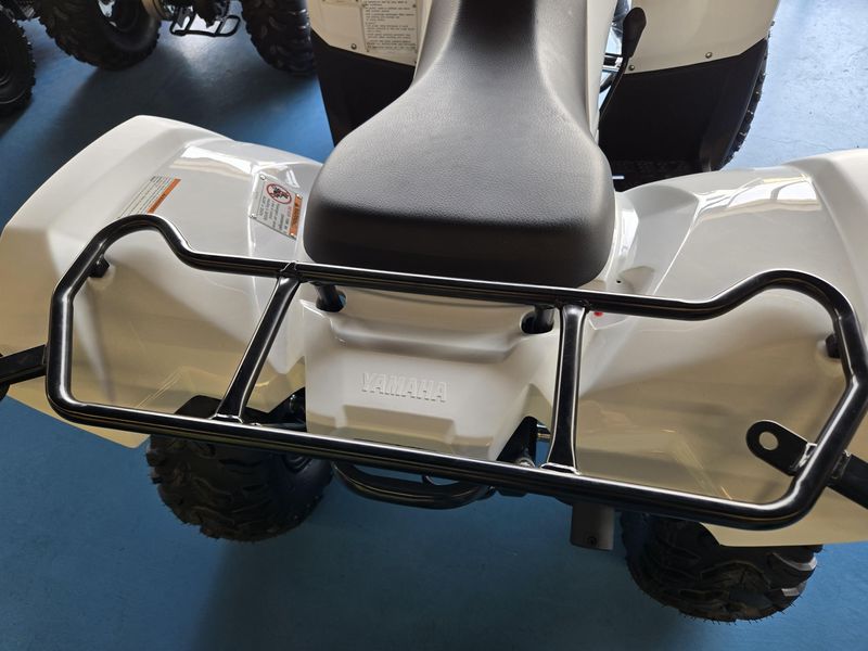 2024 Yamaha GRIZZLY 90 WHITE AND ARMOR GRAY Image 15