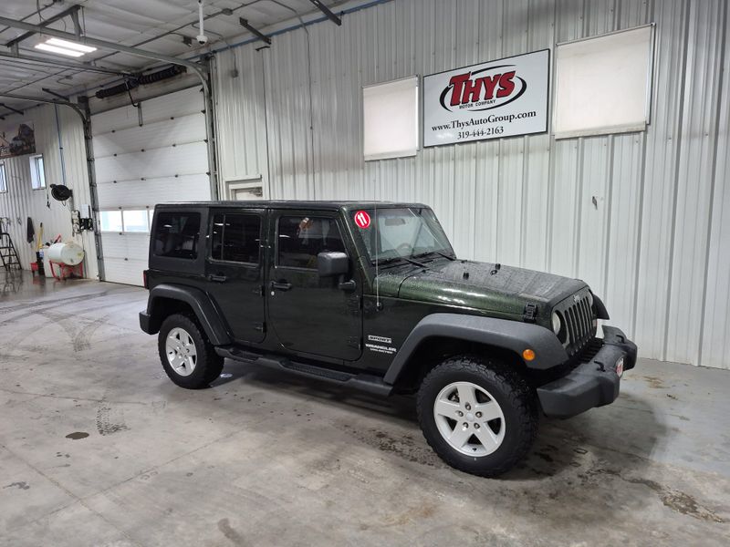 2011 Jeep Wrangler Unlimited SportImage 3