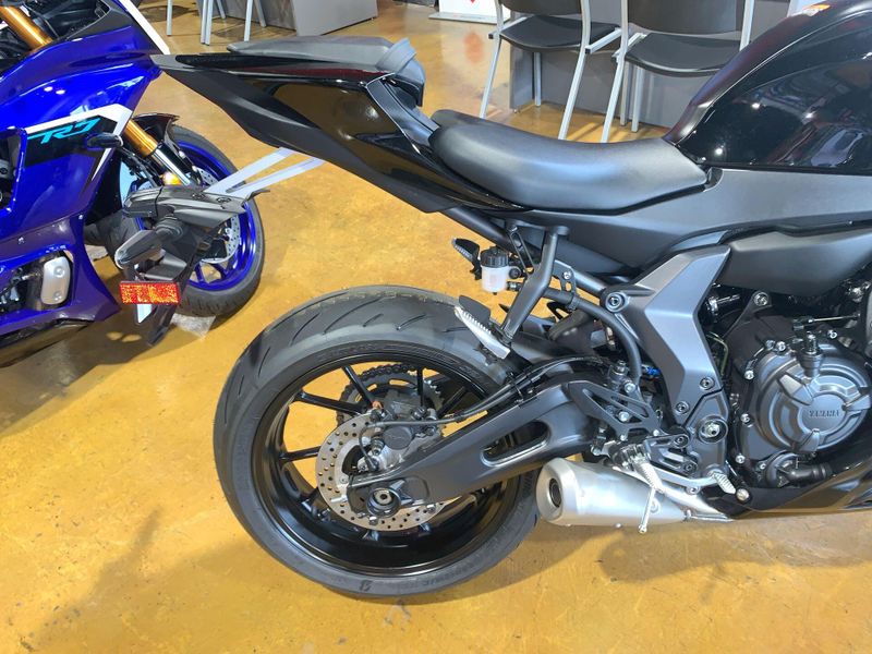 New 2025 Yamaha YZF-R7 Image 11