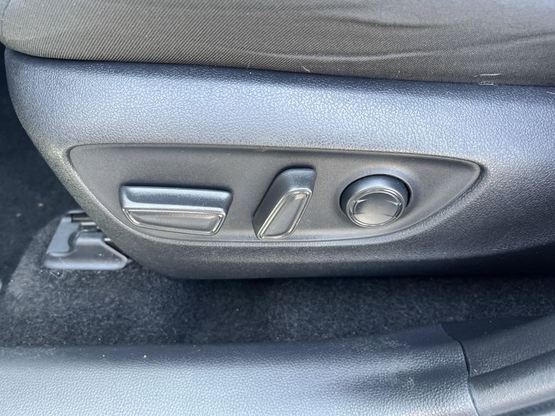 Used 2021 Toyota RAV4 XLEImage 8