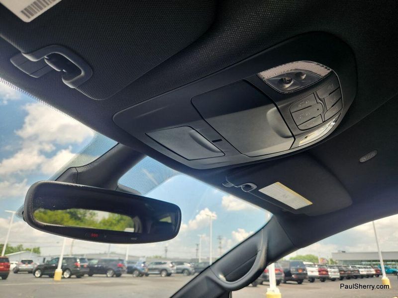 New 2025 Chrysler Voyager LXImage 53