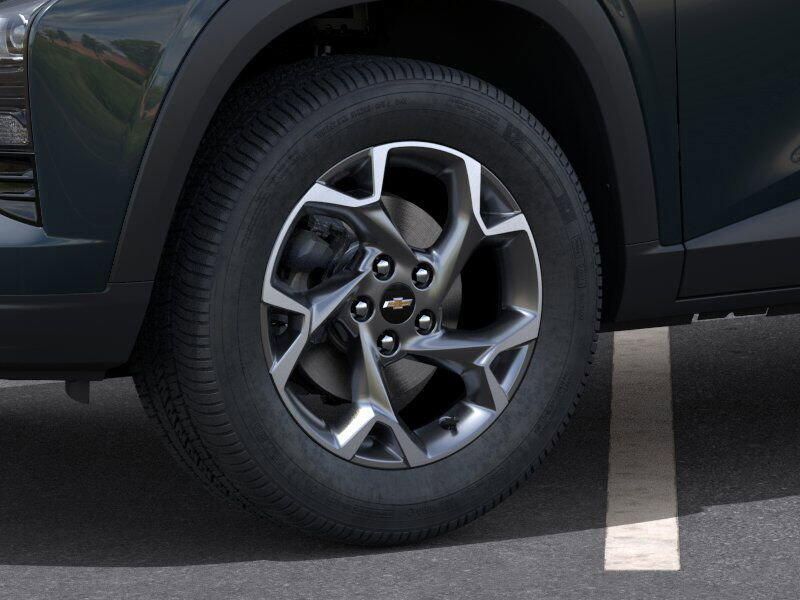New 2025 Chevrolet Trax LTImage 9