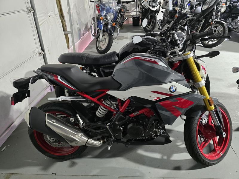 Used 2022 BMW G 310 R Image 1