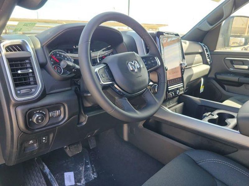 New 2026 RAM 1500 Big Horn Crew Cab 4x4 5'7' Box