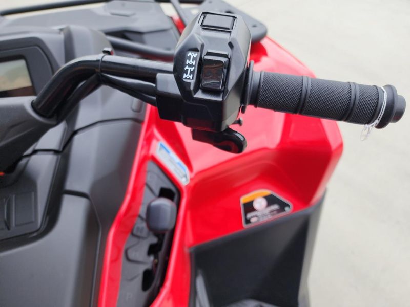 New 2026 Can-Am OUTLANDER 500 Image 2