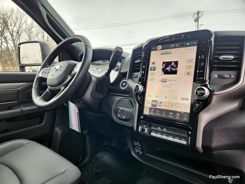 New 2026 RAM 3500 Tradesman Chassis Regular Cab 4x4 84' Ca