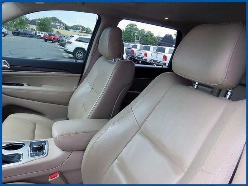 2017 Jeep Grand Cherokee LimitedImage 13