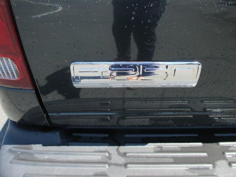 2006 Ford F-250 Image 11