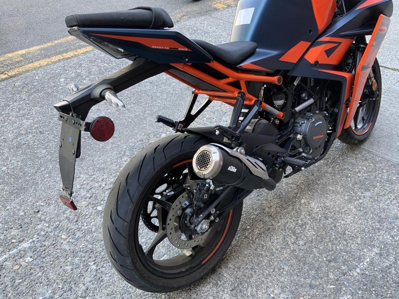 2023 KTM RC 390 
