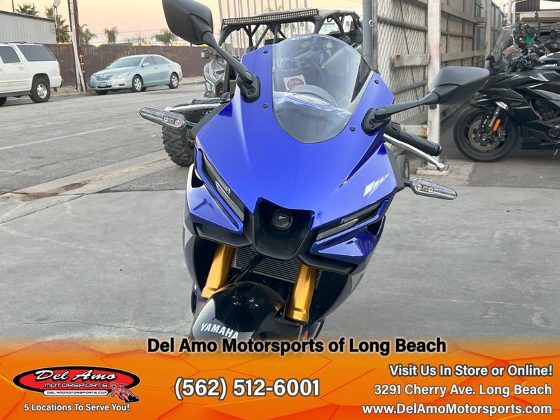 2025 Yamaha YZF-R3 ABS Image 4
