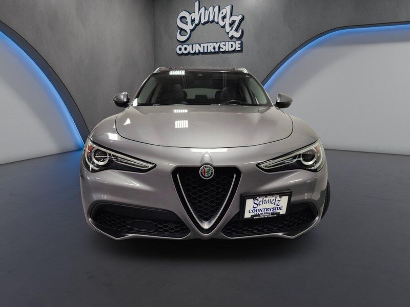 Used 2020 Alfa Romeo Stelvio Ti AWD w/Sunroof & NavImage 2