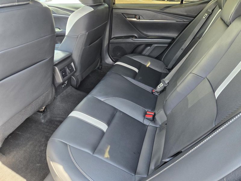 Used 2025 Toyota Camry SE (Natl)