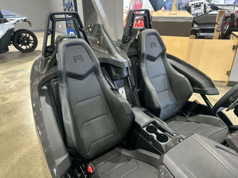 2025 Polaris SLINGSHOT R AUTODRIVE Image 18