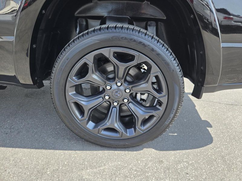 Used 2022 RAM 1500 Limited 4x4 Crew Cab 5'7 Box