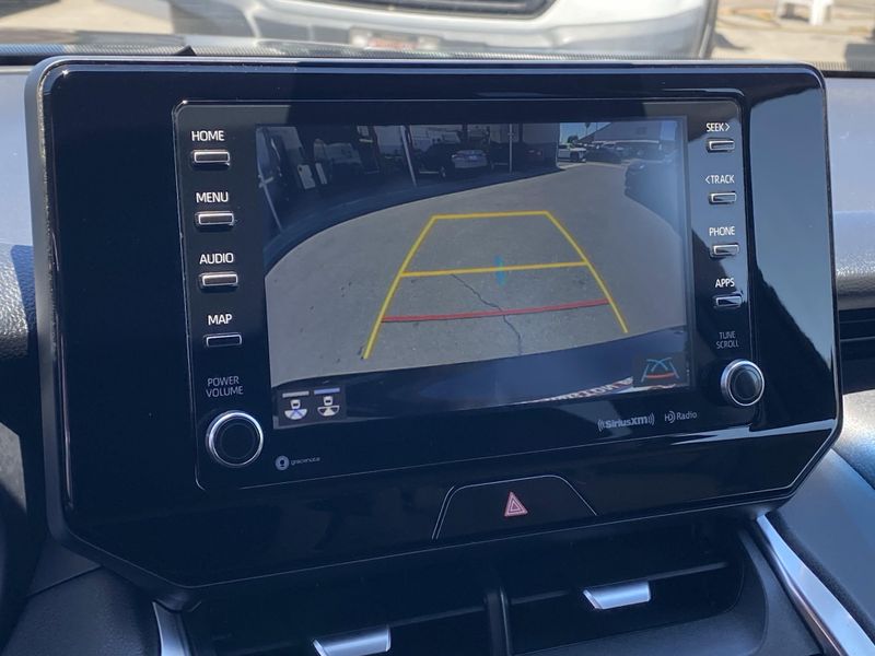 Used 2021 Toyota Venza LEImage 20