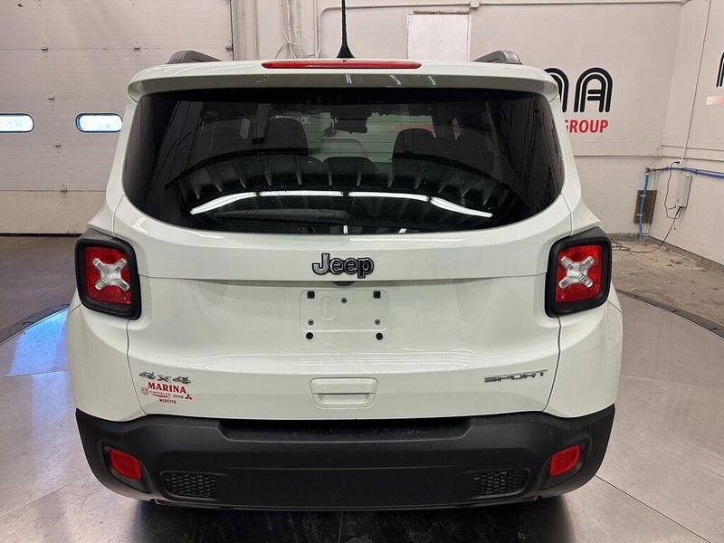 2018 Jeep Renegade SportImage 13