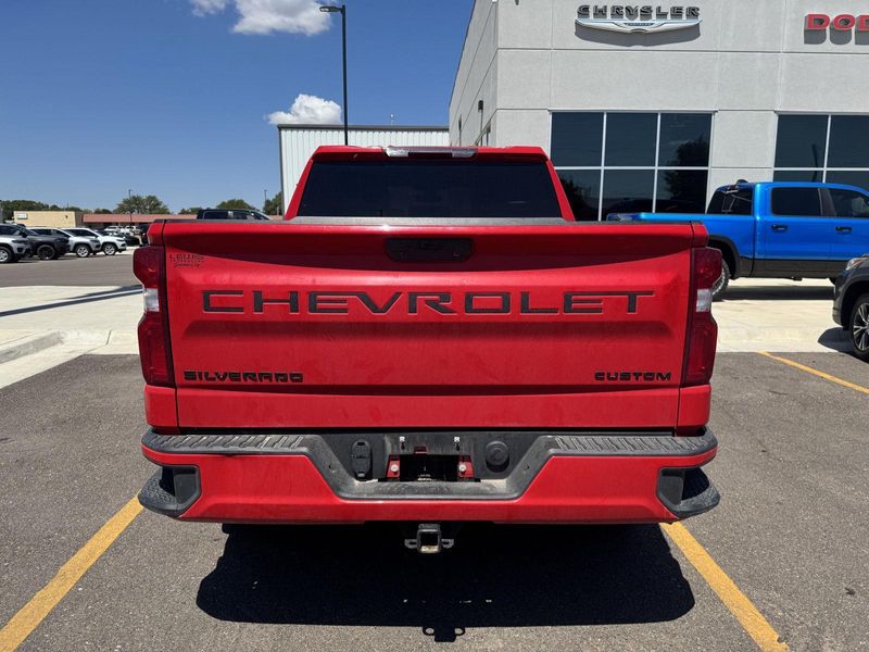 2022 Chevrolet Silverado 1500 Custom photo 4