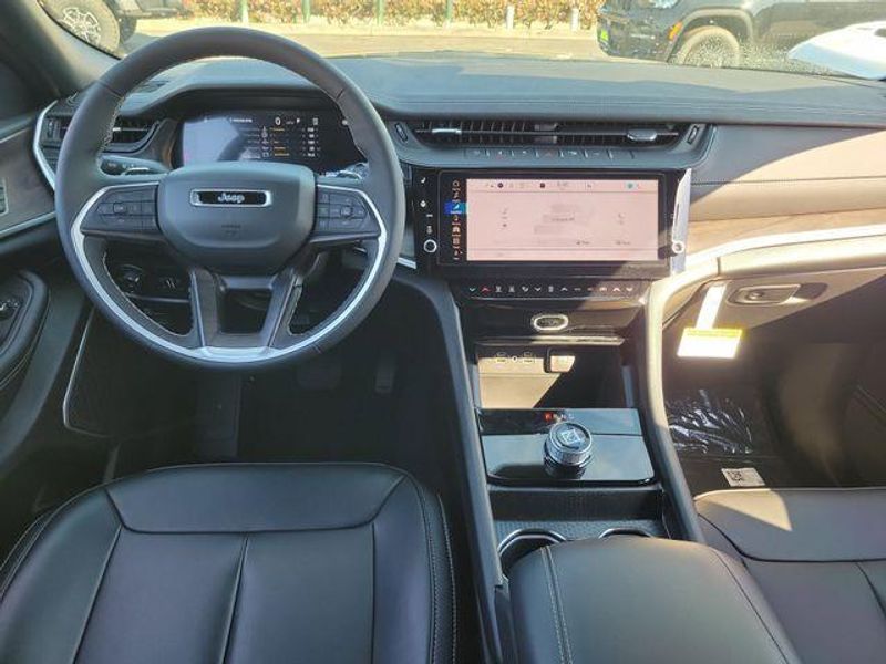 New 2026 Jeep Grand Cherokee Limited