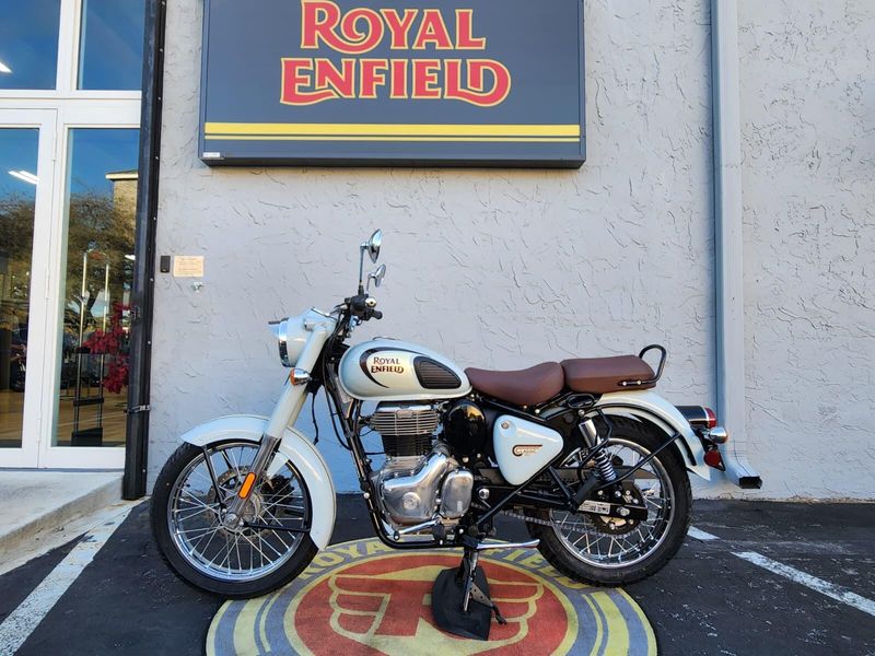 New 2024 Royal Enfield CLASSIC 350 Image 1
