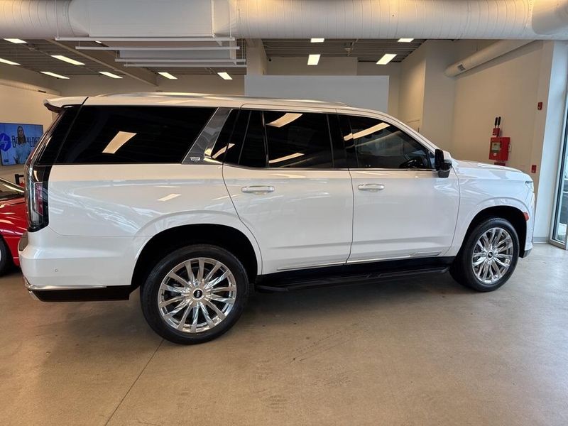 2022 Cadillac Escalade Premium Luxury