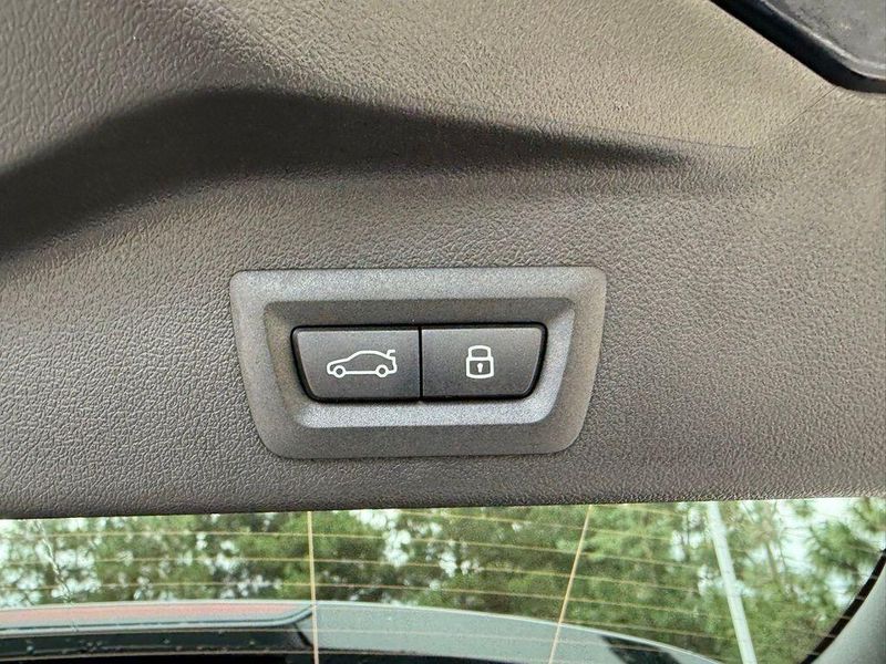 New 2026 BMW X5 M60iImage 16