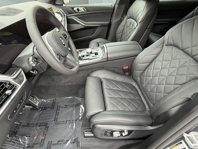 2026 BMW X7 xDrive40iImage 19