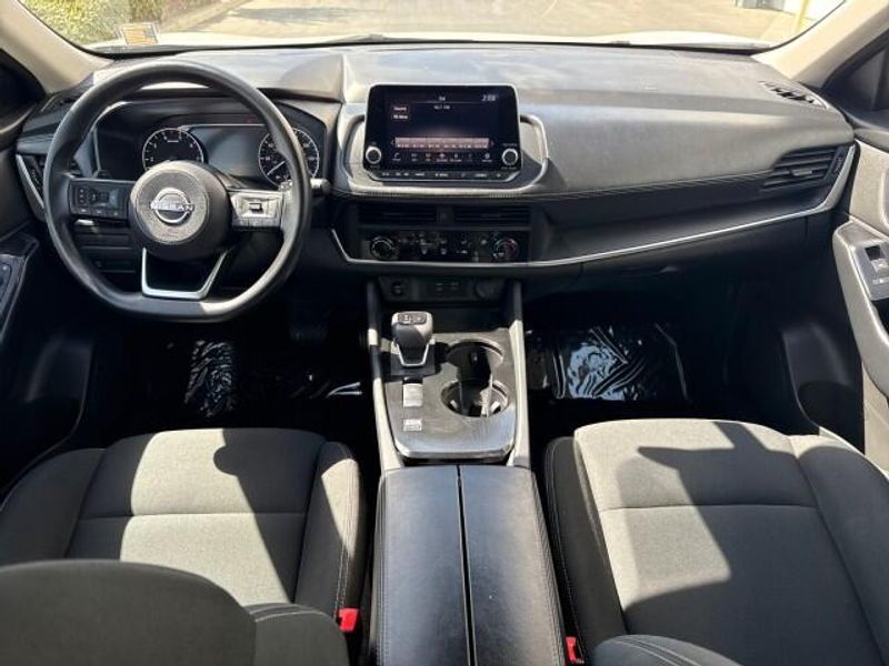 2024 Nissan Rogue S photo 21
