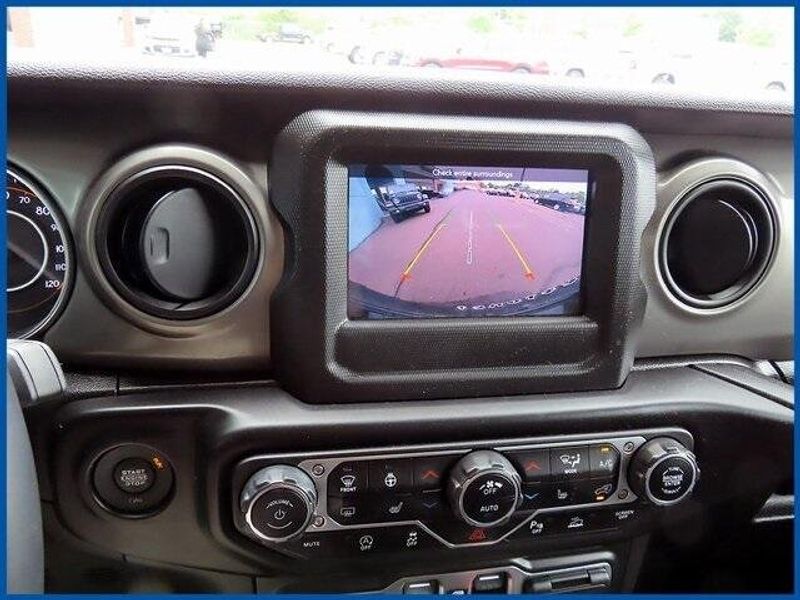 2021 Jeep Wrangler Unlimited WillysImage 19