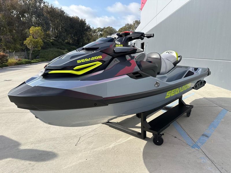 New 2025 Sea-Doo RXT-X 325 (SOUND SYSTEM) Image 6
