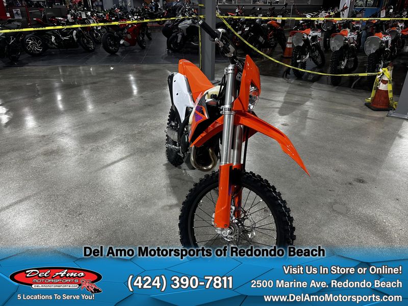 2024 KTM 500 XW-F  in a ORANGE exterior color. Del Amo Motorsports of Redondo Beach (424) 304-1660 delamomotorsports.com 