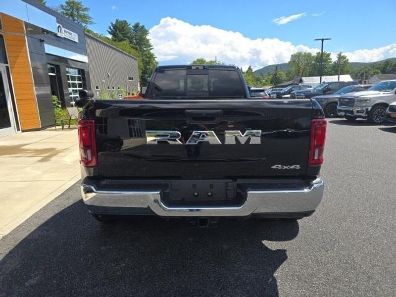 2025 Ram 3500 Tradesman photo 4