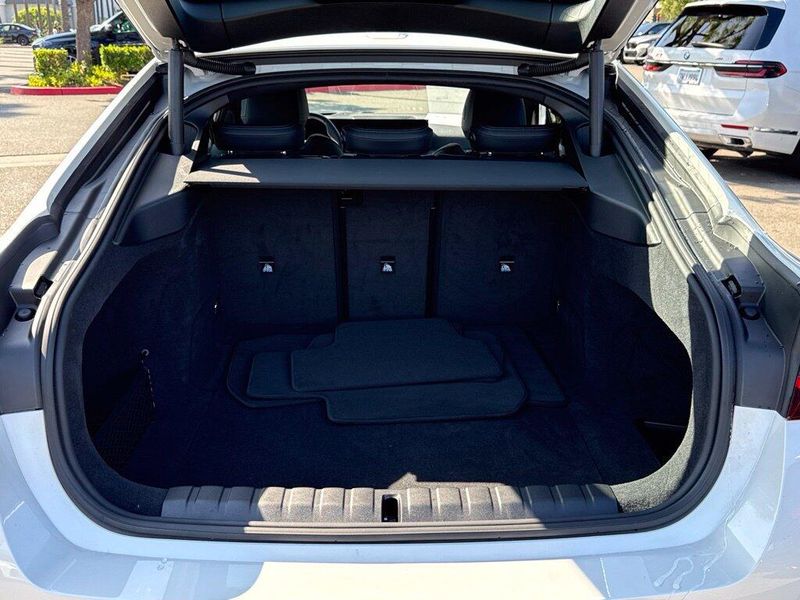 Used 2026 BMW i4 eDrive40Image 16