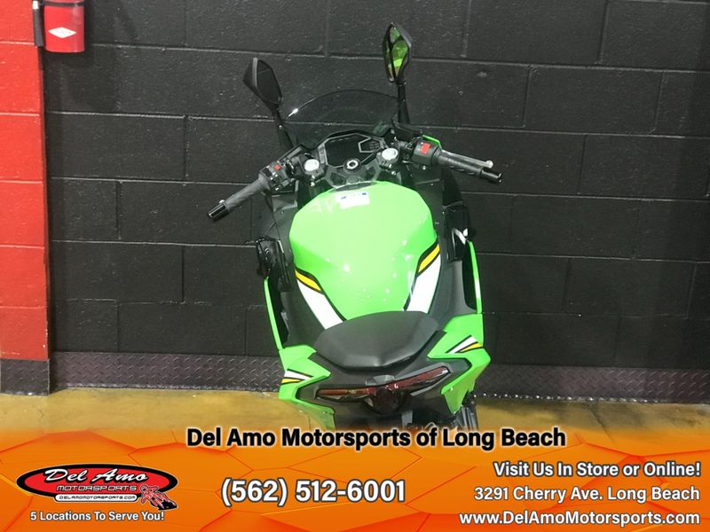 2025 Kawasaki NINJA 500 KRT EDITION Image 14