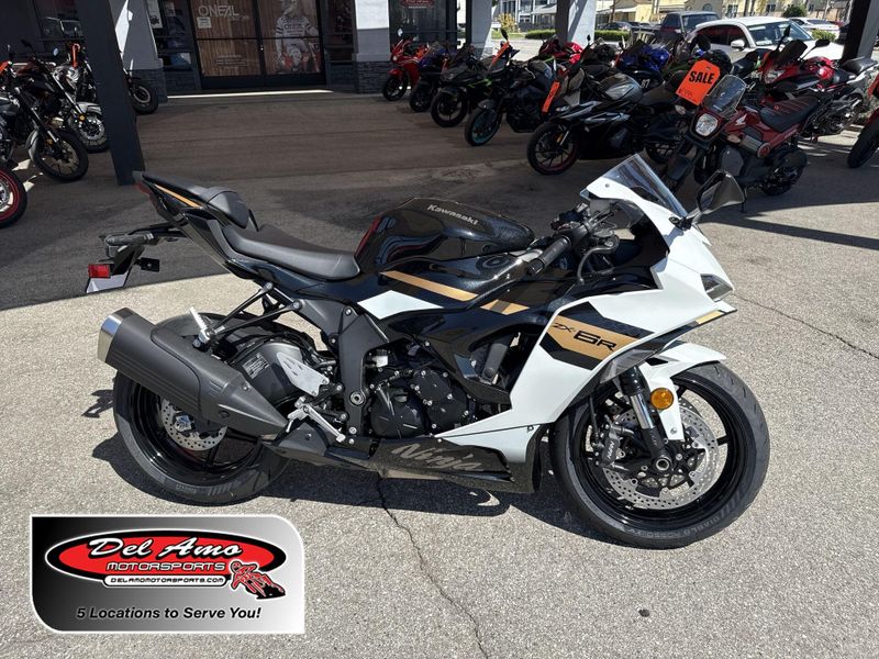 New 2026 Kawasaki NINJA ZX-6R Image 1