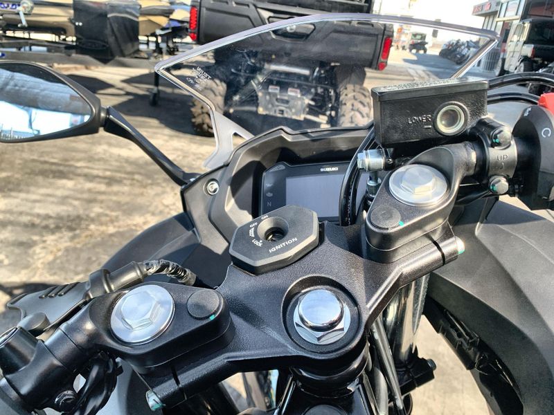 New 2025 Suzuki GSX250R ABS Image 21