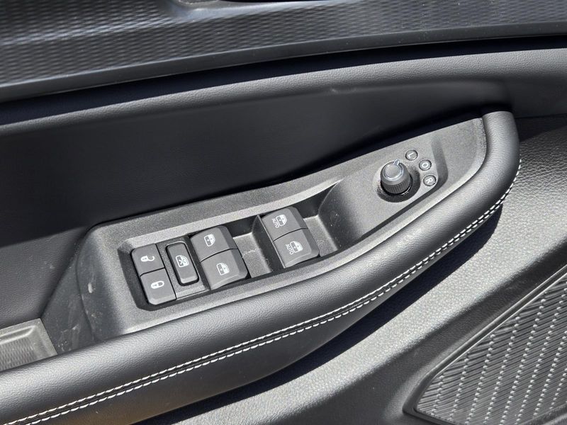 New 2026 Jeep Grand Cherokee Laredo X 4x2