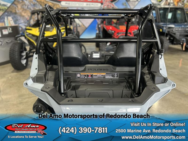 2025 Polaris RZR 200 EFIImage 10