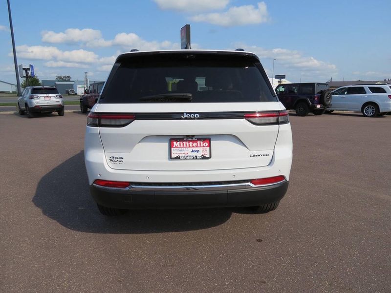 Used 2024 Jeep Grand Cherokee Limited 4x4 4dr SUVImage 6