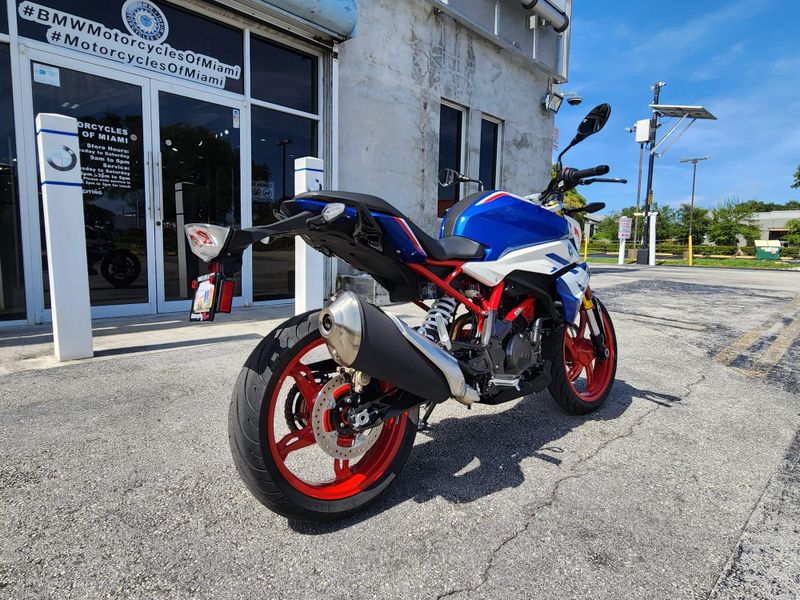 2025 BMW G 310 RImage 14