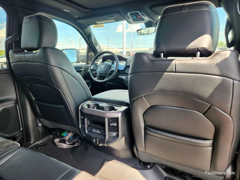 New 2026 RAM 1500 Laramie Crew Cab 4x4 5'7' Box