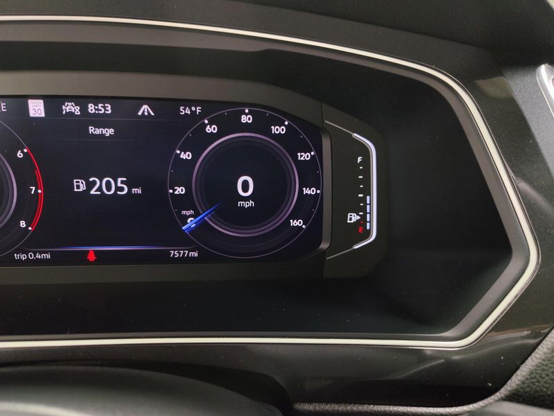 Used 2024 Volkswagen Tiguan AWD SEL R-Line w/Sunroof/NavImage 35