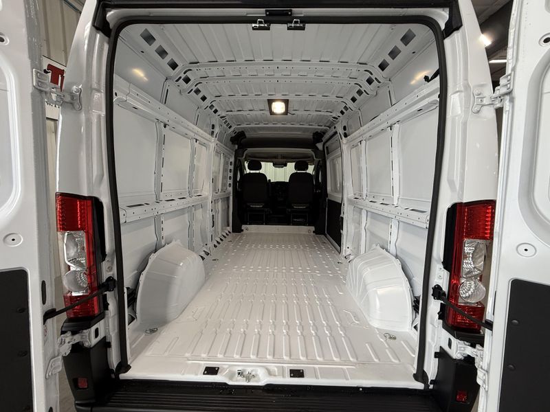New 2026 RAM Promaster 2500 Tradesman Cargo Van High Roof 159