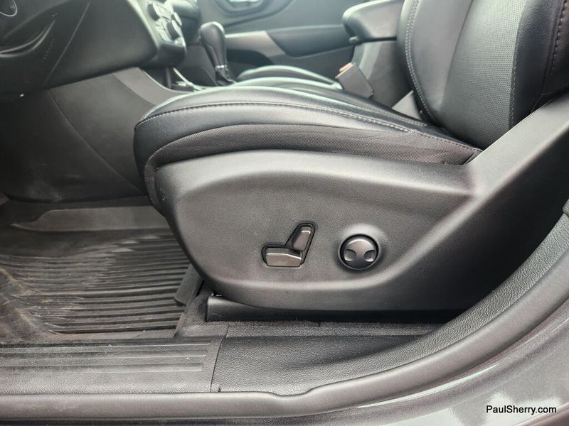 Used 2022 Jeep Cherokee Latitude Lux